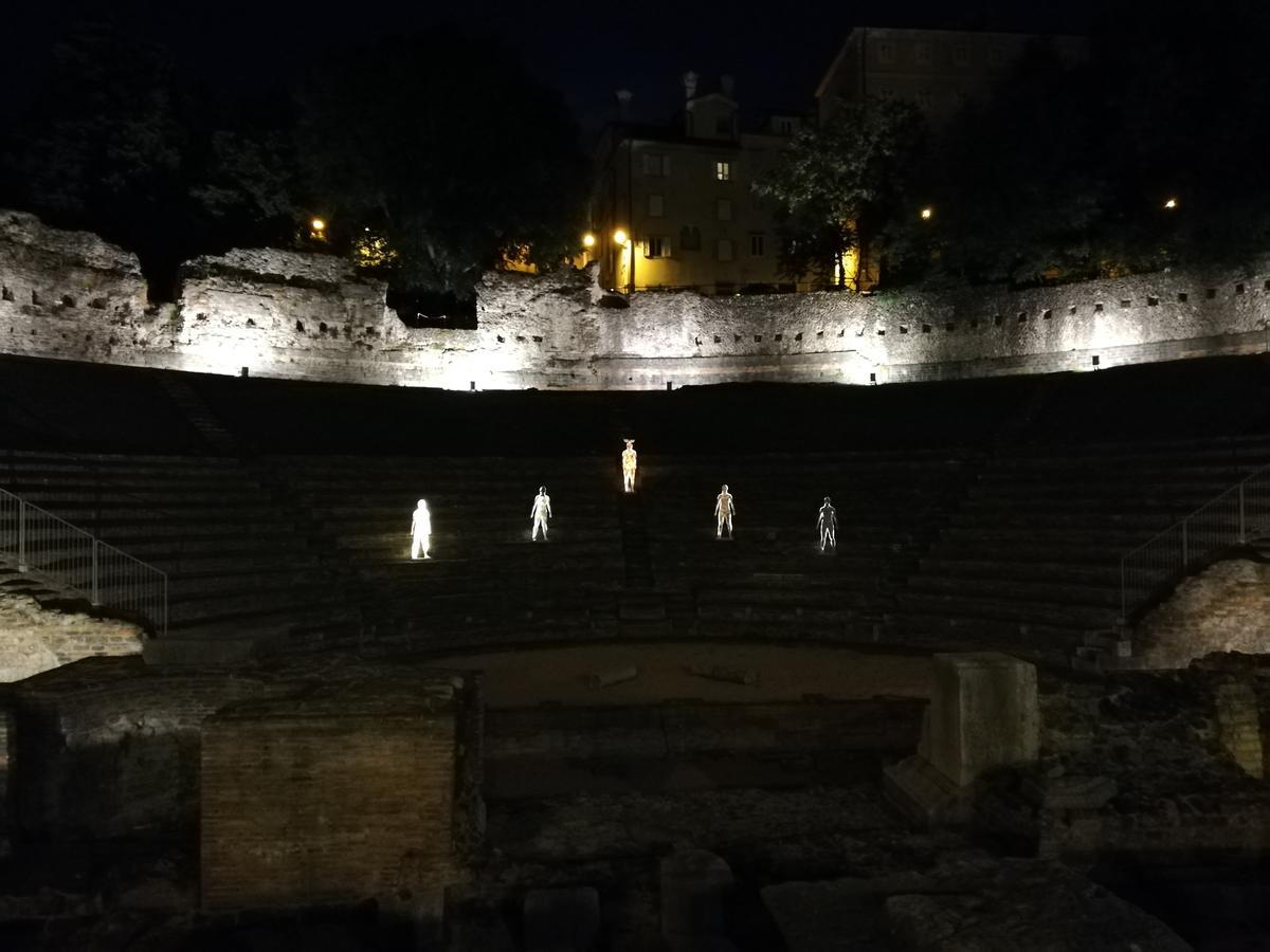Residence Teatro Romano Triest Exterior foto